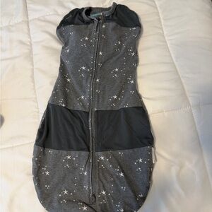 Cozy Starry Gray baby Sleep Sack swaddle